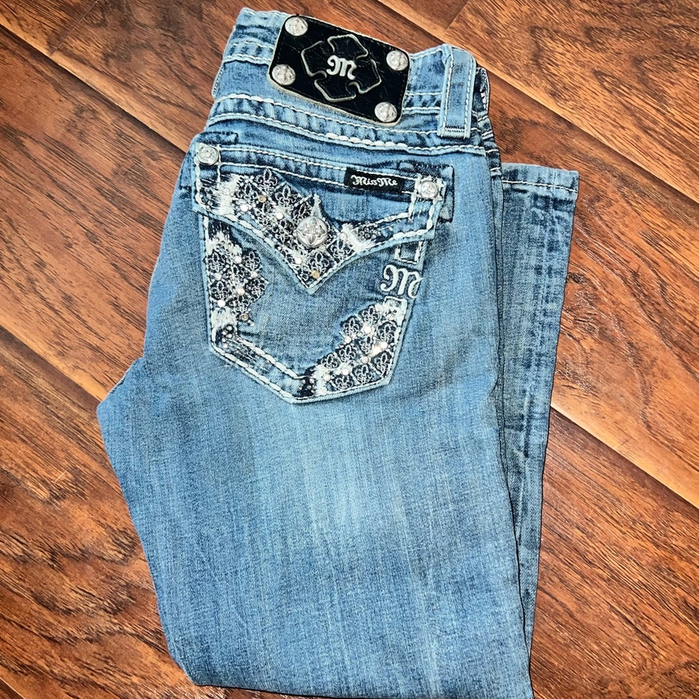 Miss Me cuffed Capri sz 25